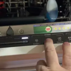 Jak włączyć czyszczenie zmywarki Electrolux i uniknąć awarii